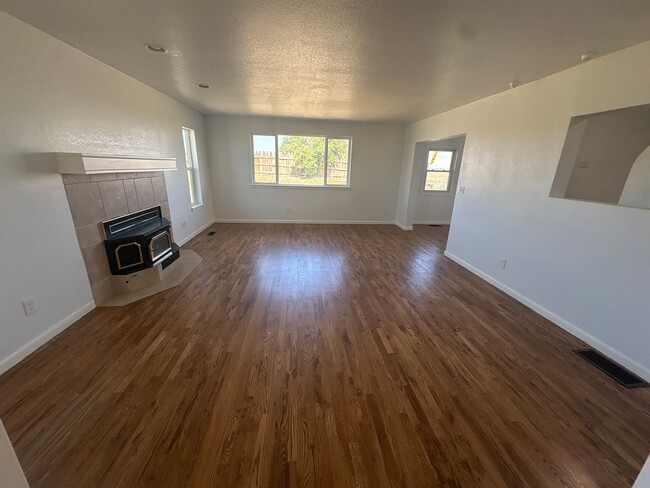 Building Photo - 881 Co Rd 11