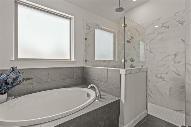Building Photo - 381 Oak Mdw Ln