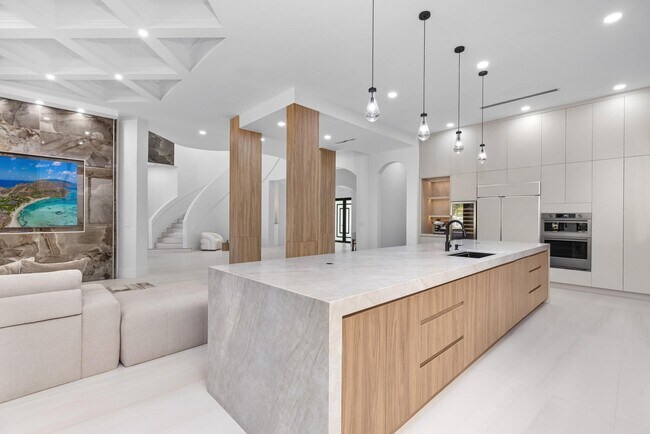 Building Photo - 17606 Circle Pond Ct