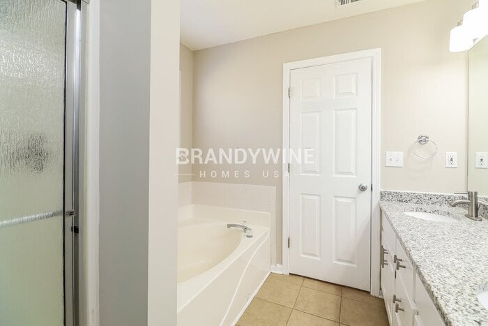 Building Photo - 415 Cold Springs Ln