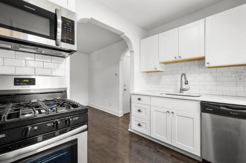 Building Photo - 6324 Berthold Ave