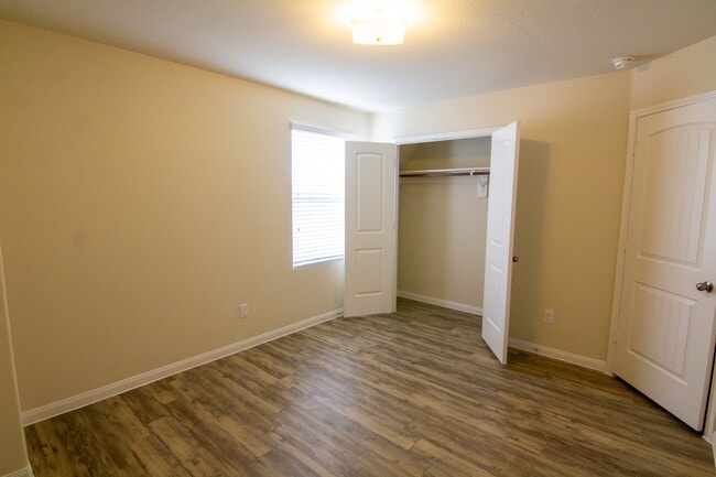 Building Photo - 13003 Bella Vida Ln