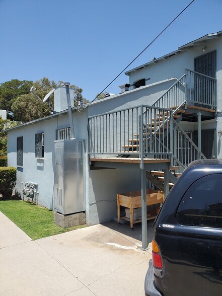 Building Photo - 3526 Farmdale Ave