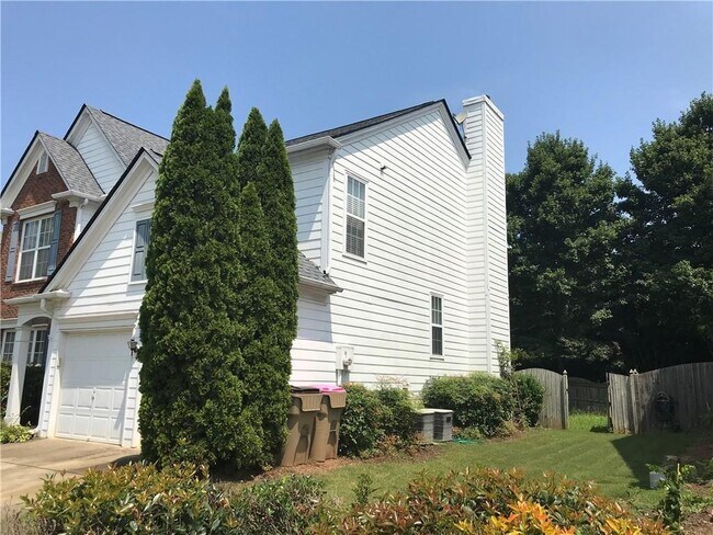 Building Photo - 3495 Ridgefair Dr