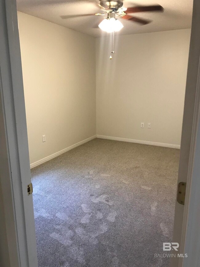 Building Photo - 20 Magnolia Cir