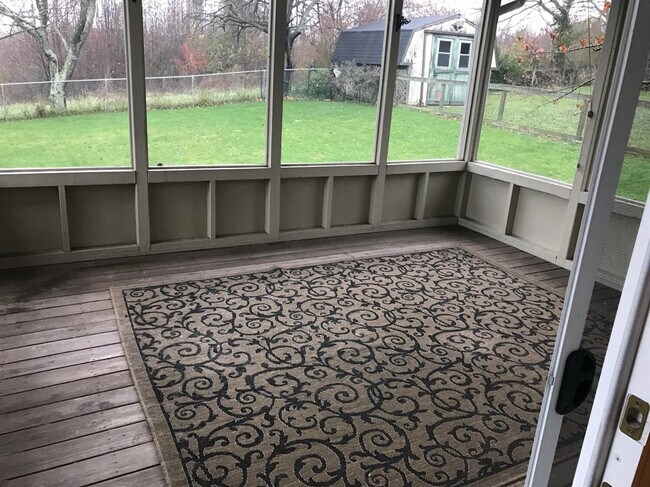 Building Photo - 312 McDowell Dr