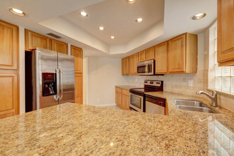 Building Photo - 4356 Hazel Ave