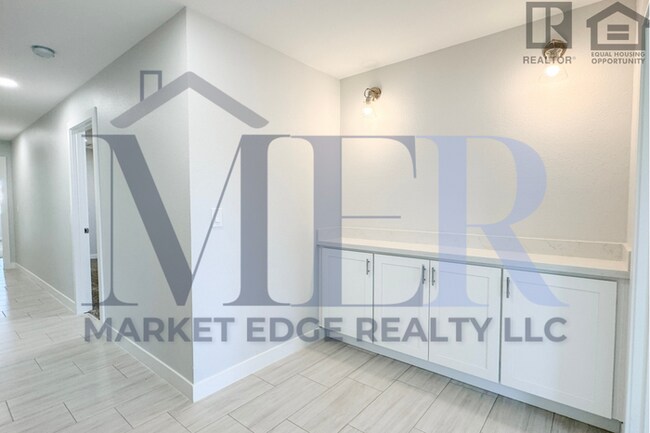Building Photo - 3Bed/3Bath Home in 55+ Community in Sun Ci...