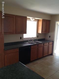 Building Photo - 860 Loretta Dr