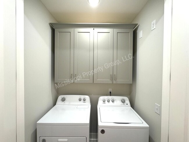 Building Photo - 3BD/3.5BA FOR RENT IN THE RESERVE