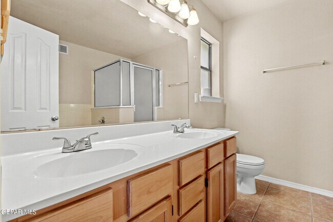 Building Photo - 10822 Elise St