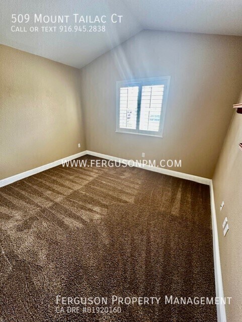 Building Photo - 509 Mt Tailac Ct