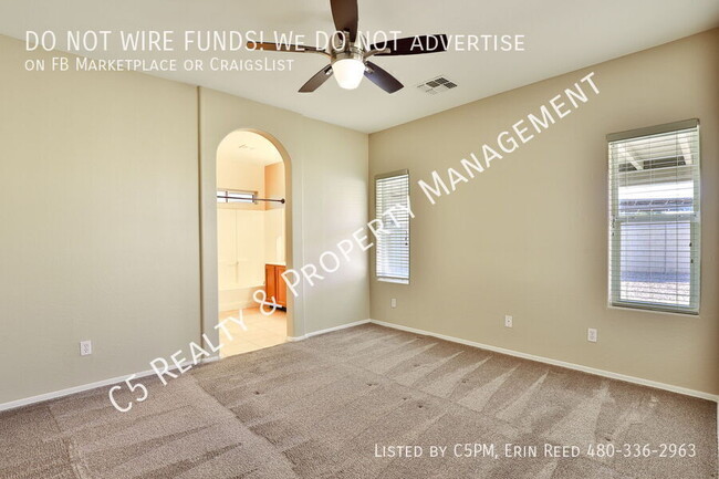 Building Photo - 3335 E Yucca St