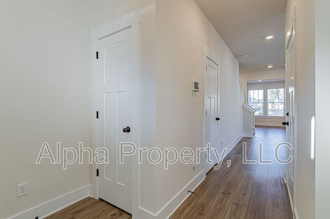 Building Photo - 451 Hazelcote Rd