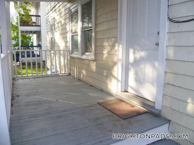 Building Photo - 9 Radnor Rd