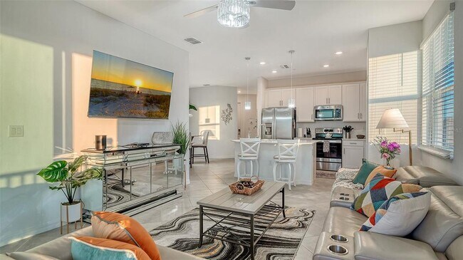 Building Photo - 12140 Wellen Golf St