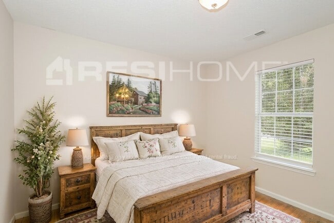 Building Photo - 116 Meadow Green Dr