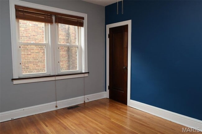 Building Photo - South City Bungalow on cul-de-sac of Charming Homes