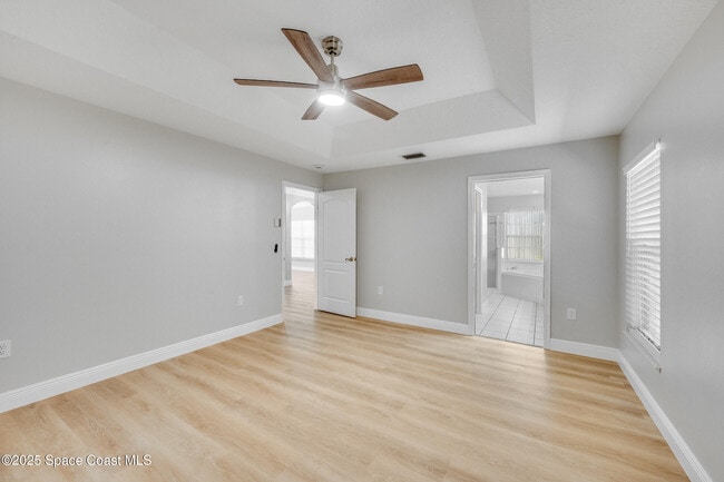 Building Photo - 187 Pinta Cir
