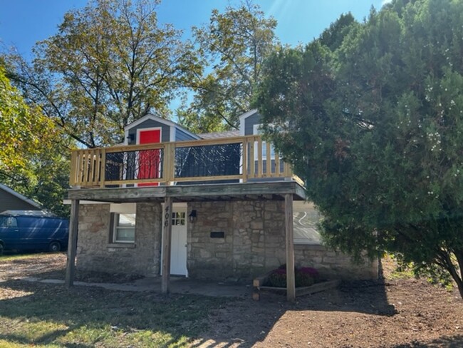 Building Photo - 3 Bedroom House on Worley