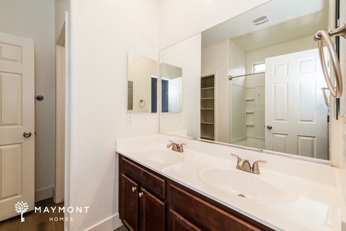 Building Photo - 19953 W Madison St