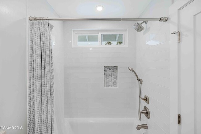 Building Photo - 5113 Whitecap St