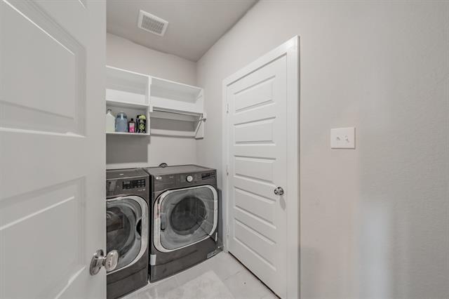 Building Photo - 3202 Glorioso Dr