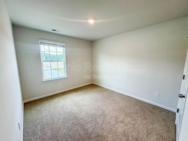 Building Photo - 2136 Montalvan Dr