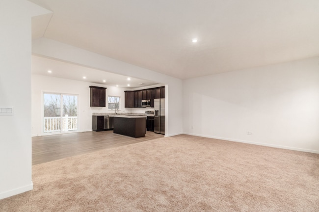 Building Photo - 144 Dusky Willow Dr