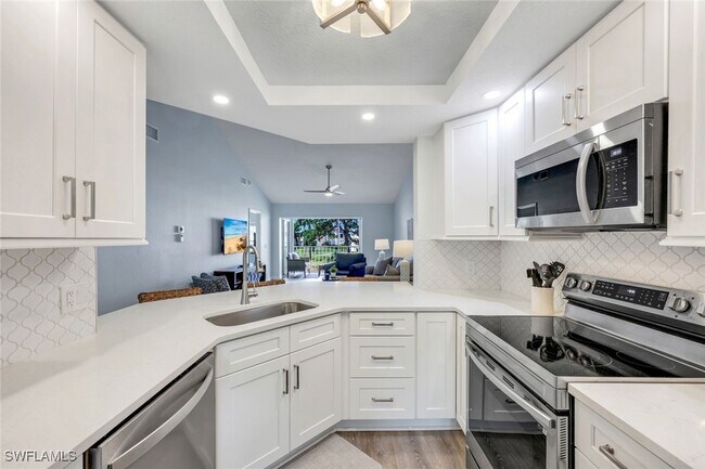Building Photo - 774 Wiggins Lake Dr