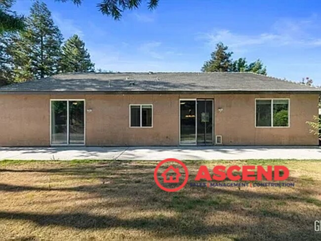 Building Photo - Stunning Home Home Off Jewetta Ave and Sno...