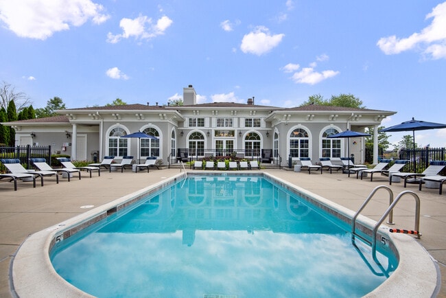 Building Photo - 1155 Museum Blvd