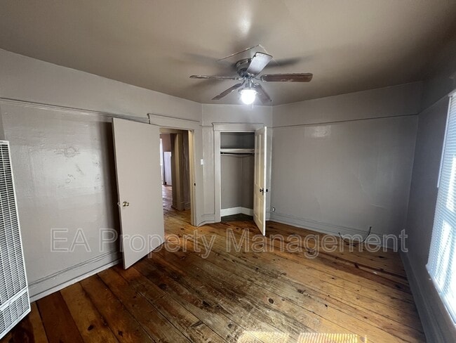 Building Photo - 123 Walter St NE