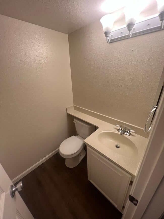 Building Photo - Home for Rent in West Sacramento's Touchst...