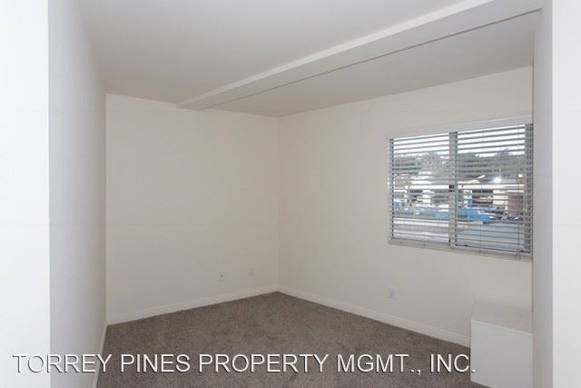 Building Photo - 5538-5538 La Jolla Blvd