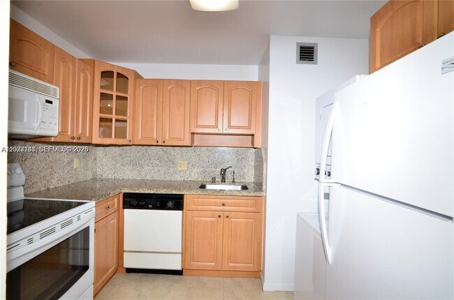 Building Photo - 7985 SW 86th St