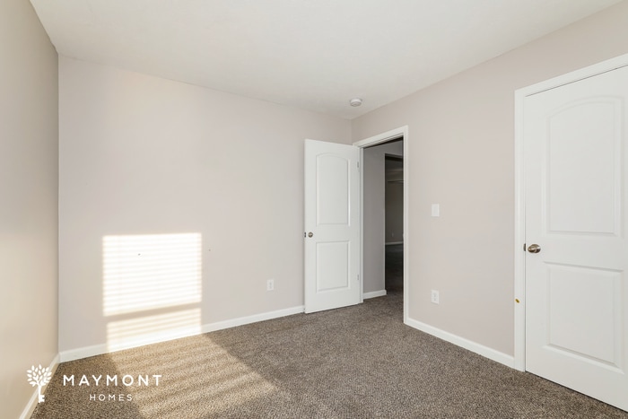 Building Photo - 3009 W Sampler St