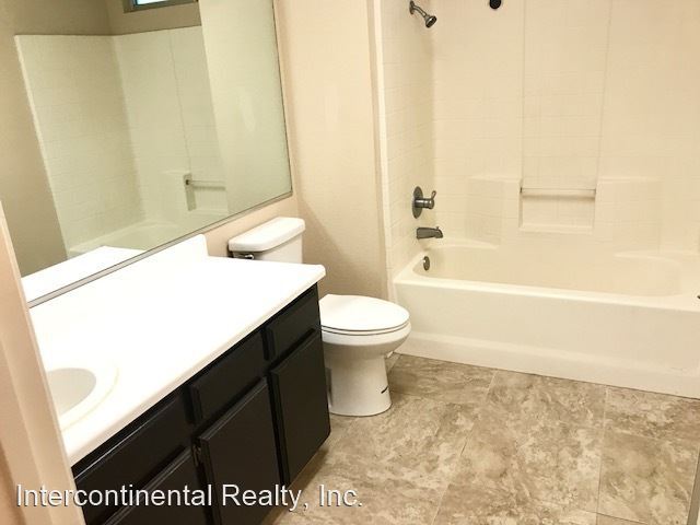 Building Photo - 3104 Brookfield Loop