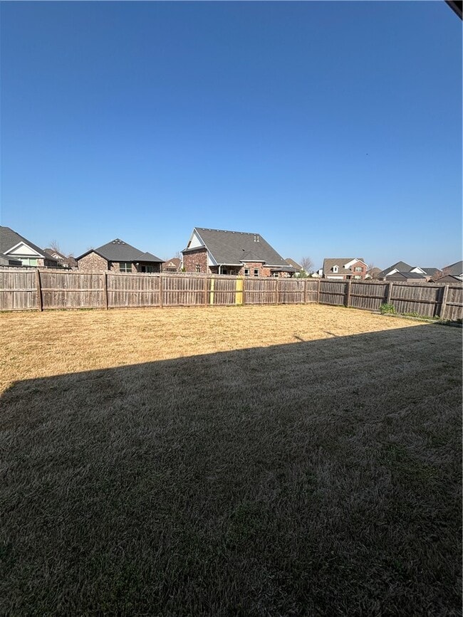 Building Photo - 4400 SW Eggersway Pl