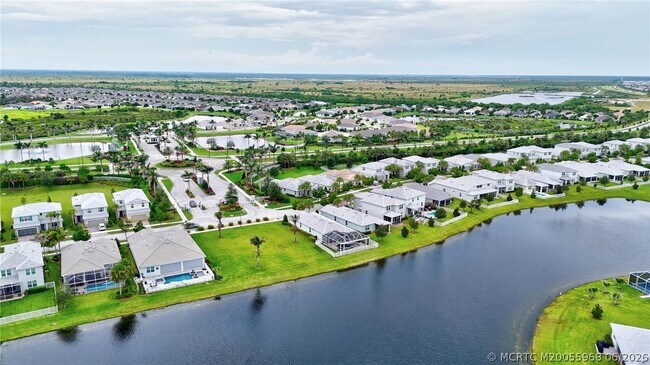 Building Photo - 10214 SW Captiva Dr