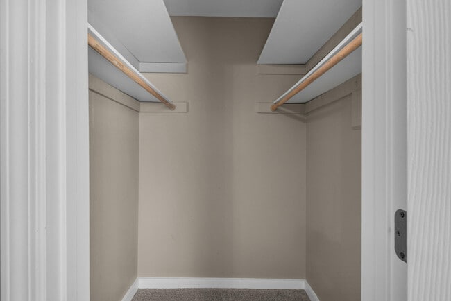 Building Photo - 62 4th Ave