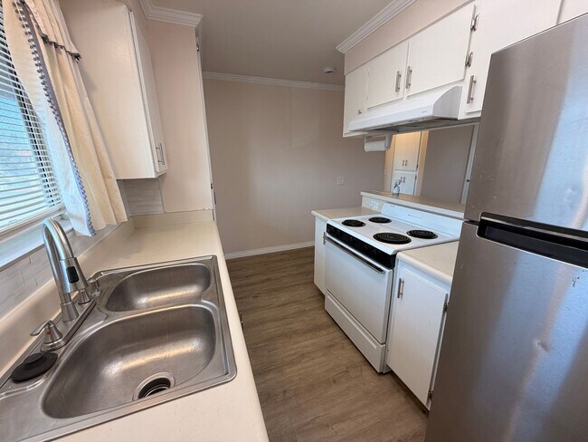 Building Photo - Remodeled 1 Bedroom, 1 Bathroom Stanton Co...