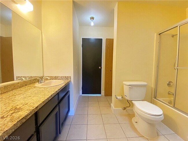 Building Photo - 894 Rhinegold Way