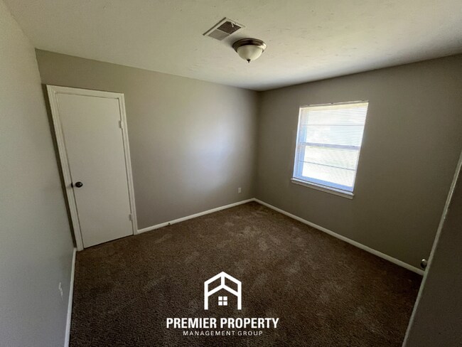 Building Photo - 3124 S Goodlett St
