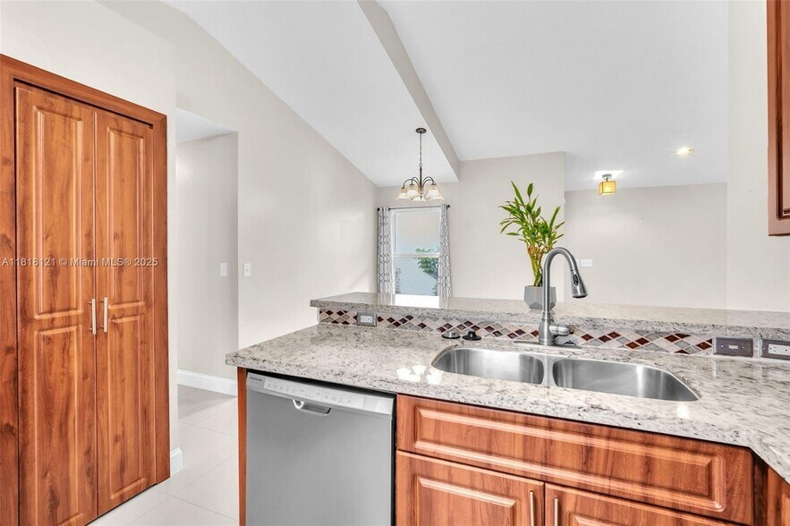 Building Photo - 3016 SW 179th Ave