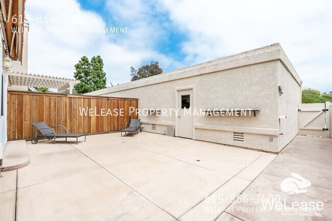 Building Photo - 6888 Batiquitos Dr