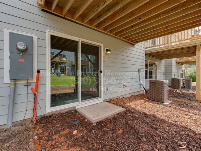 Building Photo - 1011 Ketchum Ct