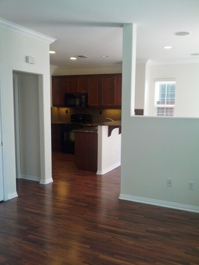 Primary Photo - 22956 Serra Dr