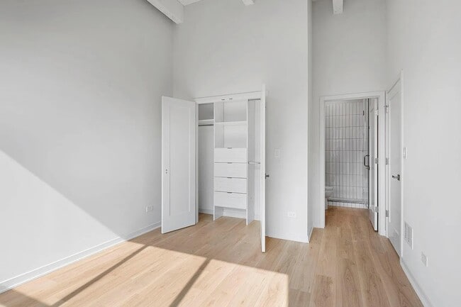 Building Photo - 209 N Morgan St