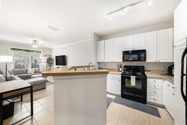 Building Photo - 4221 W Spruce St